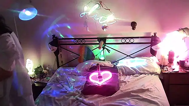 Snapshot of ingrid1982 chatting on 14, 1, 2026 ingrid1982 online show from 14, 1, 2026