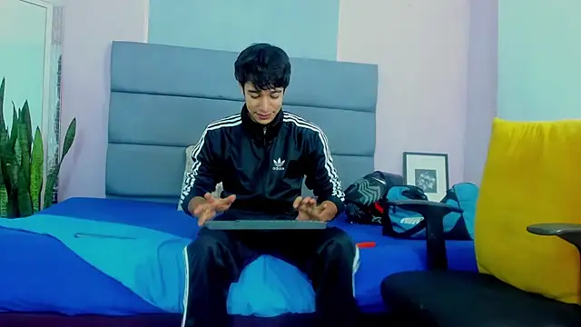 Zacktk7 online show from 8, 2, 2025