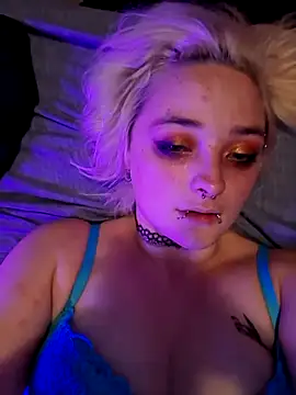 IzanamiNova online show from 3, 2, 2025