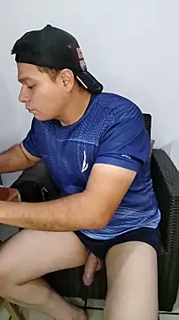 Snapshot of miketripi420 chatting on 2, 12, 2025 miketripi420 online show from 2, 12, 2025