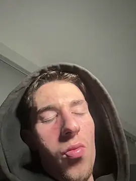 MikesWood21 online show from 5, 2, 2025