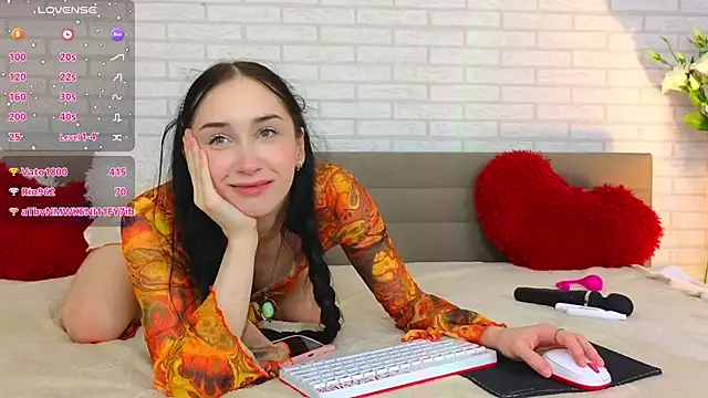 AlicePlayss online show from 17, 2, 2025