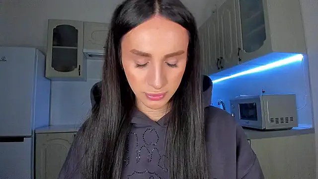 Kim Oberlin  online show from 4, 2, 2026