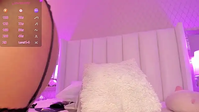 SophiaSmiiths  online show from 16, 2, 2025