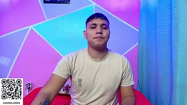 couple lovelyds online show from 8, 1, 2026