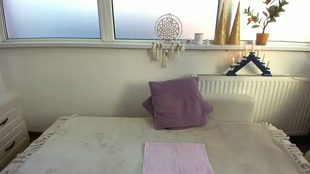 Arya Shinex online show from 23, 1, 2025