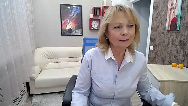 Milla Cutie18 online show from 4, 2, 2025