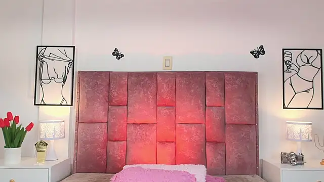 NicolMiller4 online show from 12, 2, 2026