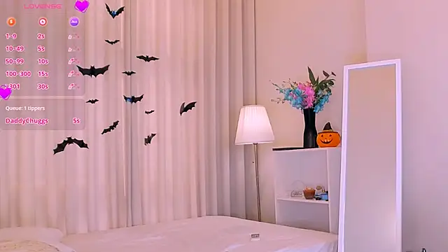 Melissa Mone online show from 25, 10, 2025