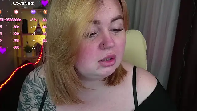 ZaraReignn online show from 27, 2, 2025