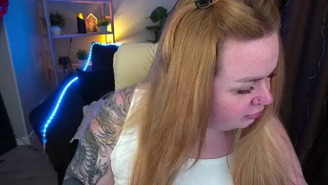 ZaraReignn online show from 10, 3, 2025