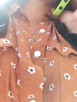 Snapshot of celeste-30_ chatting on 3, 3, 2025 celeste-30 online show from 3, 3, 2025