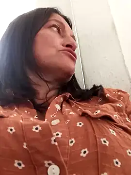 Snapshot of celeste-30_ chatting on 8, 3, 2025 celeste-30 online show from 8, 3, 2025