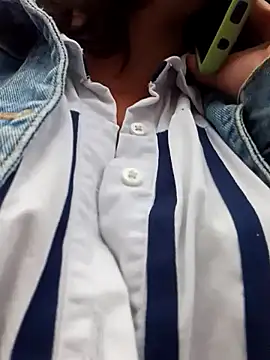 Snapshot of celeste-30_ chatting on 11, 3, 2025 celeste-30 online show from 11, 3, 2025