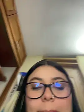 alissonfernandez  online show from 25, 3, 2026