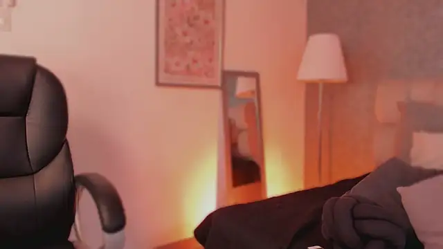 Snapshot of marian_pinzon chatting on 5, 2, 2026 marian pinzon online show from 5, 2, 2026