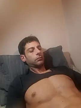 MrTamburine22 online show from 2, 3, 2025