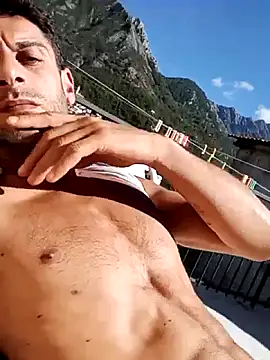 MrTamburine22 online show from 7, 10, 2025