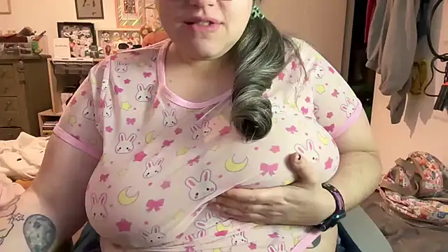 Snapshot of MimiParis chatting on 6, 1, 2025 MimiParis online show from 6, 1, 2025