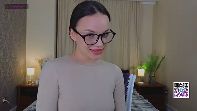 Snapshot of UdelaAshfield chatting on 3, 2, 2025 UdelaAshfield online show from 3, 2, 2025