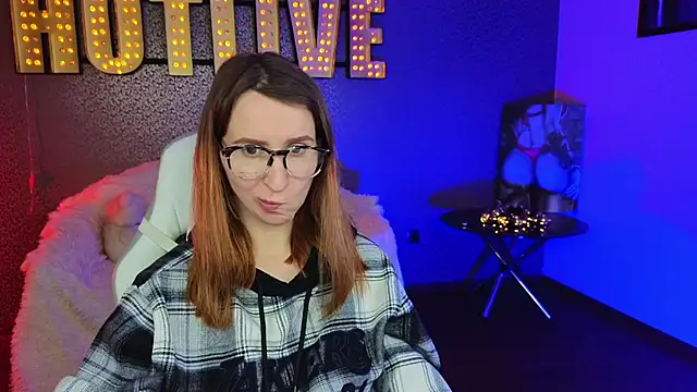 Snapshot of AliceBYKiss chatting on 13, 12, 2024 AliceBYKiss online show from 13, 12, 2024