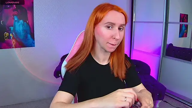 Snapshot of AliceBYKiss chatting on 22, 12, 2024 AliceBYKiss online show from 22, 12, 2024