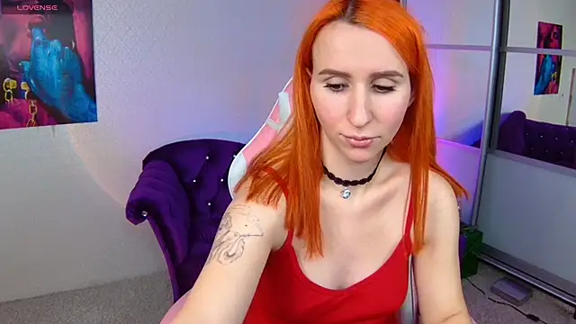 Snapshot of AliceBYKiss chatting on 23, 1, 2025 AliceBYKiss online show from 23, 1, 2025