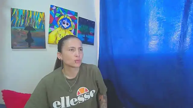 Snapshot of Leyla_Horny_Bg chatting on 10, 11, 2025 Leyla Horny Bg online show from 10, 11, 2025