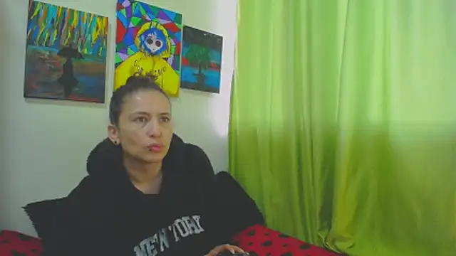 Snapshot of Leyla_Horny_Bg chatting on 20, 11, 2025 Leyla Horny Bg online show from 20, 11, 2025