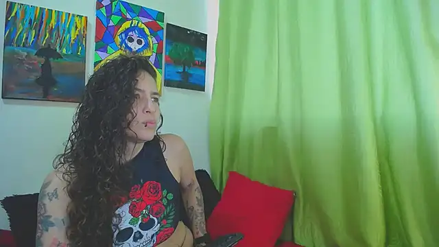 Snapshot of Leyla_Horny_Bg chatting on 21, 11, 2025 Leyla Horny Bg online show from 21, 11, 2025