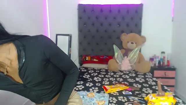 Snapshot of lucianadolll chatting on 1, 10, 2025 lucianadolll online show from 1, 10, 2025