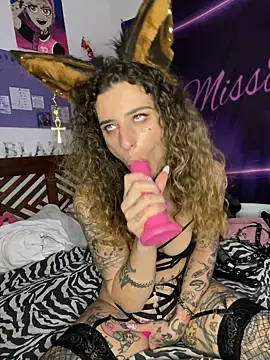 Snapshot of BlazyKitsune- chatting on 29, 12, 2024 BlazyKitsune- online show from 29, 12, 2024