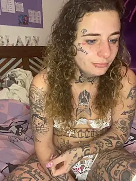 Snapshot of BlazyKitsune- chatting on 2, 2, 2025 BlazyKitsune- online show from 2, 2, 2025