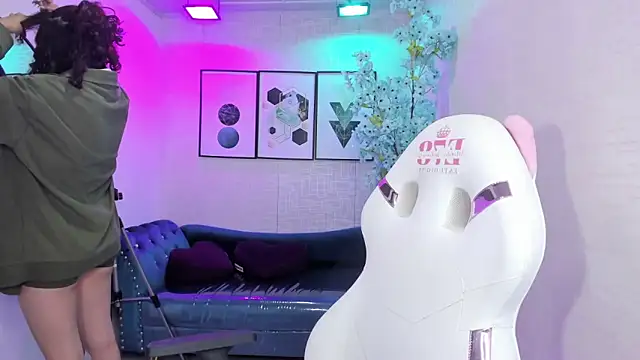 Theia moon online show from 14, 3, 2026