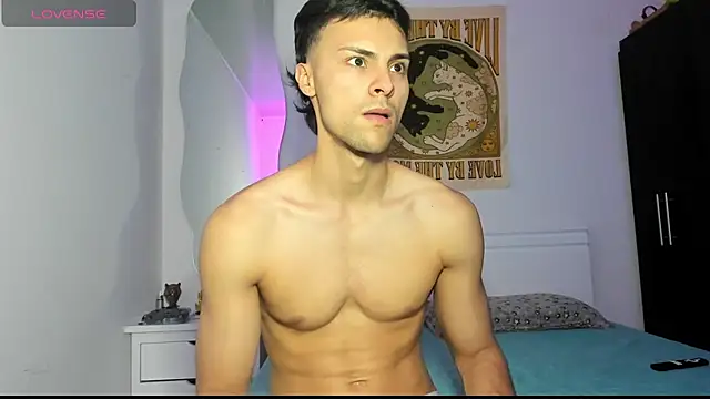 Snapshot of AshleyandTyler chatting on 16, 3, 2026 AshleyandTyler online show from 16, 3, 2026