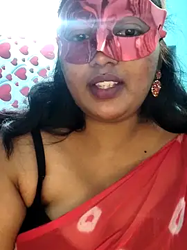 Snapshot of RomeoJuliet345 chatting on 6, 1, 2025 RomeoJuliet345 online show from 6, 1, 2025