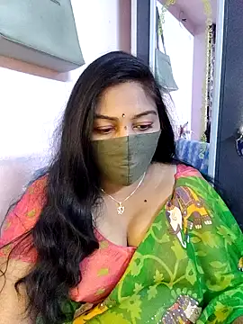 Snapshot of RomeoJuliet345 chatting on 5, 2, 2026 RomeoJuliet345 online show from 5, 2, 2026