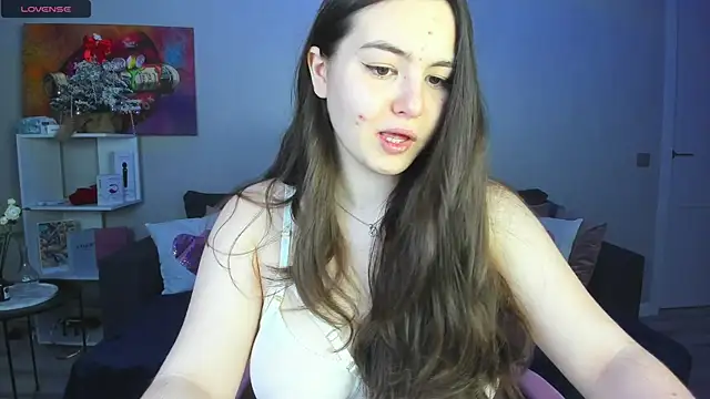 Snapshot of BritneyLix chatting on 3, 2, 2025 BritneyLix online show from 3, 2, 2025