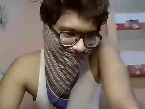 Snapshot of utkarsh_240 chatting on 29, 9, 2025 utkarsh 240 online show from 29, 9, 2025