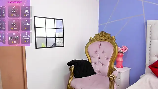 Snapshot of DannaMishellx_ chatting on 28, 11, 2025 DannaMishellx online show from 28, 11, 2025