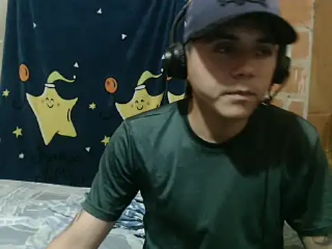 Snapshot of Horny_dirty_boy chatting on 6, 1, 2025 Horny dirty boy online show from 6, 1, 2025