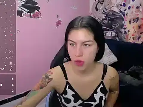 Snapshot of Kate_Laurence_ chatting on 8, 2, 2025 Kate Laurence online show from 8, 2, 2025