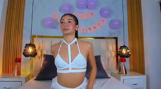 Snapshot of MeganCruzGB chatting on 4, 2, 2025 MeganCruzGB online show from 4, 2, 2025