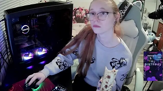 LilyFoxxx online show from 24, 11, 2025