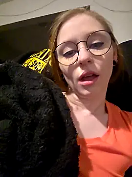 Snapshot of LilyFoxxx chatting on 25, 2, 2026 LilyFoxxx online show from 25, 2, 2026