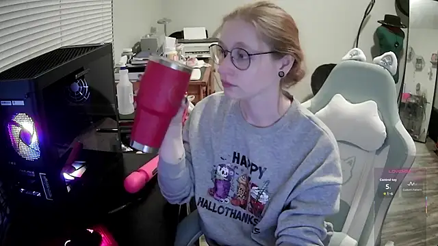 Snapshot of LilyFoxxx chatting on 2, 3, 2026 LilyFoxxx online show from 2, 3, 2026