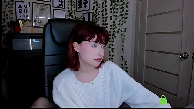 ElizaNik  online show from 11, 6, 2026