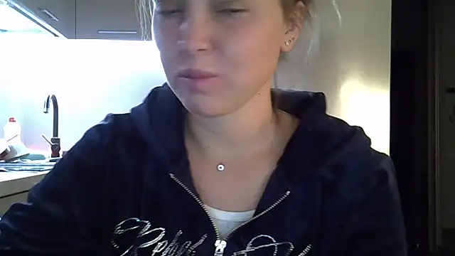 Snapshot of Lucky_Anna chatting on 2, 10, 2025 Lucky Anna online show from 2, 10, 2025