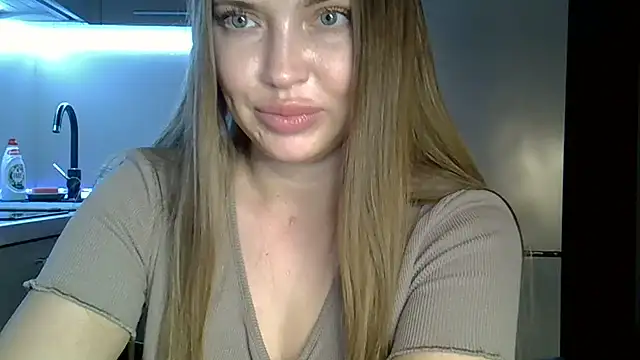 Snapshot of Lucky_Anna chatting on 12, 6, 2026 Lucky Anna online show from 12, 6, 2026