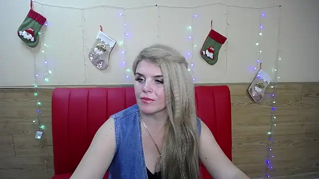 Snapshot of Julya_Barbi chatting on 13, 1, 2025 Julya Barbi online show from 13, 1, 2025